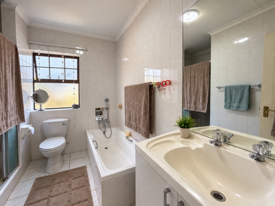 3 Bedroom Property for Sale in Heather Park Western Cape